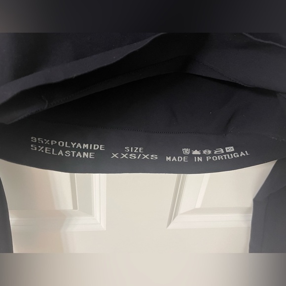 Varley Crescent Long Sleeve Seamless Crop Top - Picture 12 of 12